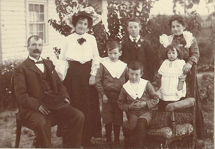 burns family 1903