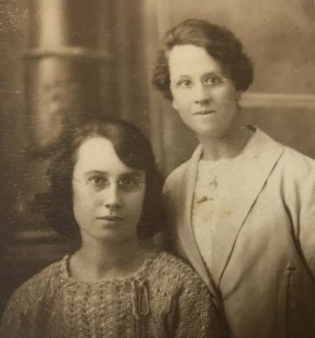 caroline and Mrytle