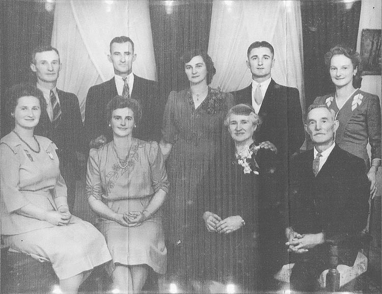 john hickmott family