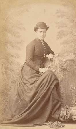 lady with hat