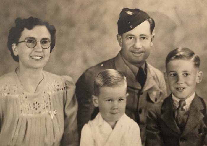 richard hickmott family 1944