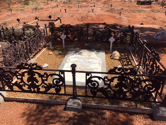 richard hickmott grave